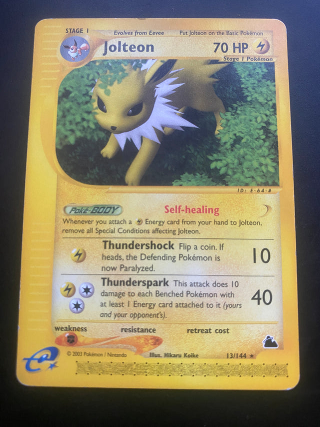 JOLTEON SKYDRIGE  ENG NO HOLO 13/144 GOOD + – Pokémon